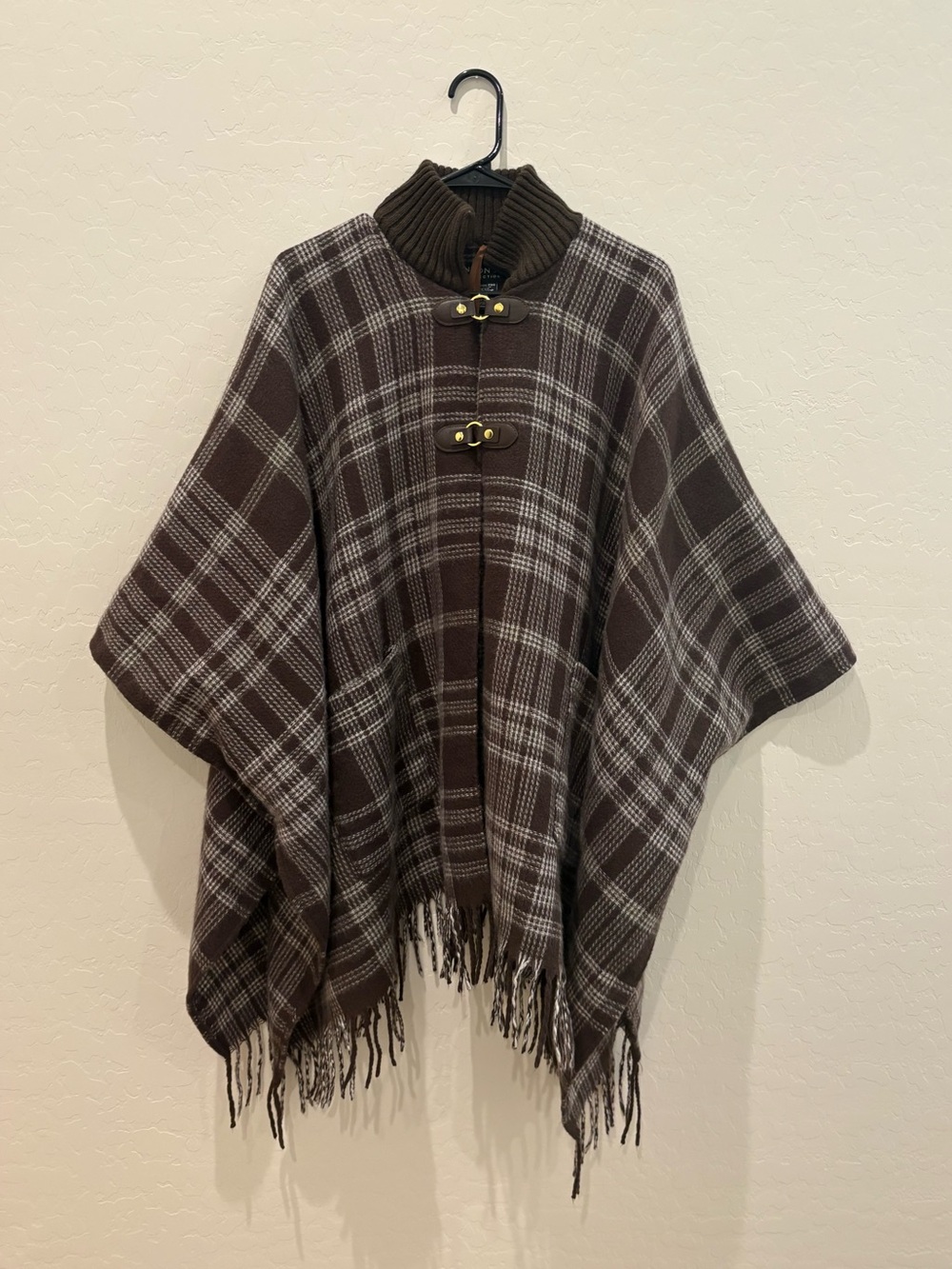 London Fog Brown Plaid Poncho